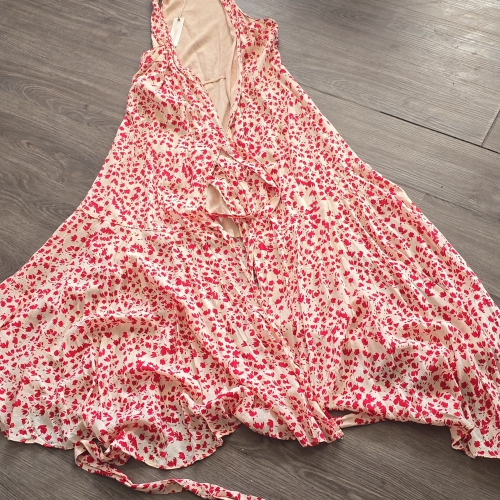 NWT Olivaceous Pink and White Asymmetrica Warped l Maxi Dress - Picture 10 of 14